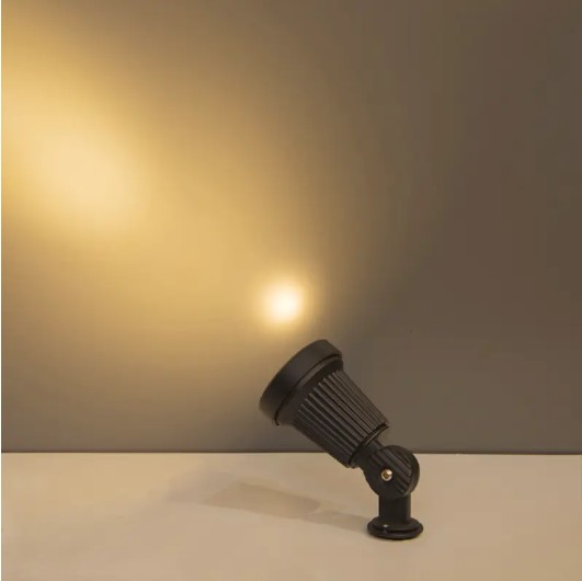 Cén fáth go bhfuil an flosc luminous de DL21014-1 Spot Light 470lm?